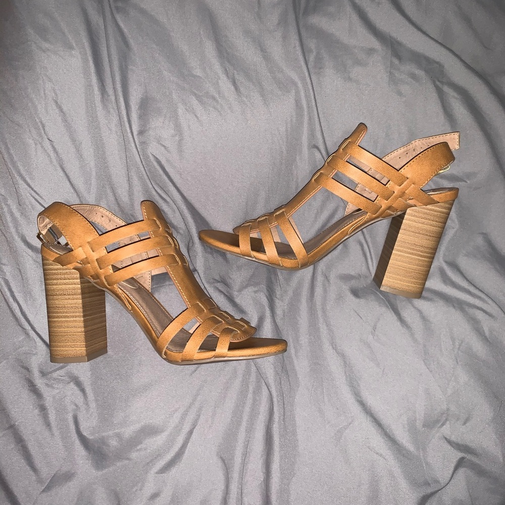 NWOT, block heel
